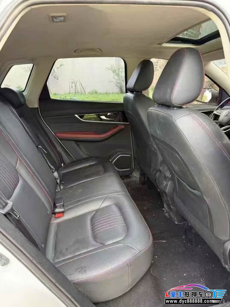 22年奔腾t33轿车抵押车出售