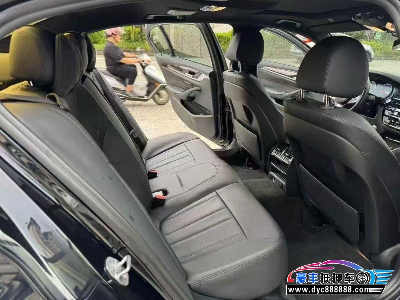 19年宝马5系轿车抵押车出售