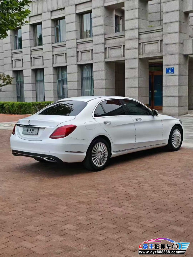 16年奔驰C轿车抵押车出售
