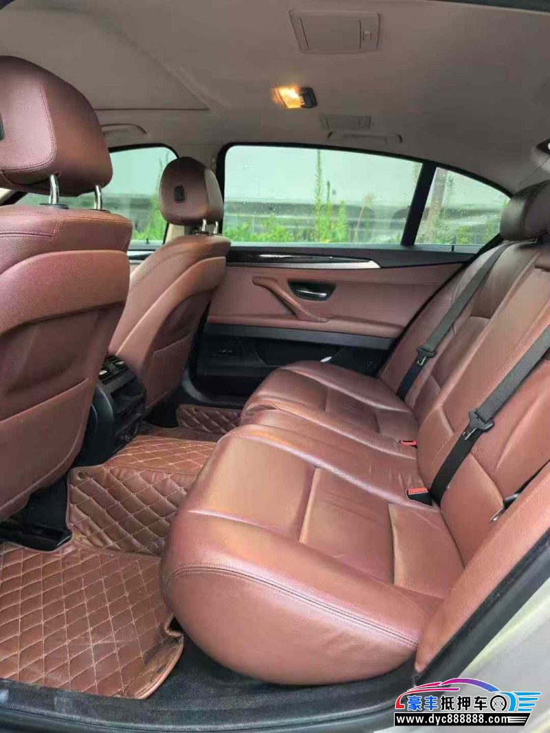 17年宝马5系轿车抵押车出售