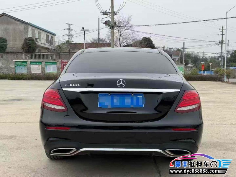 19年奔驰E轿车抵押车出售