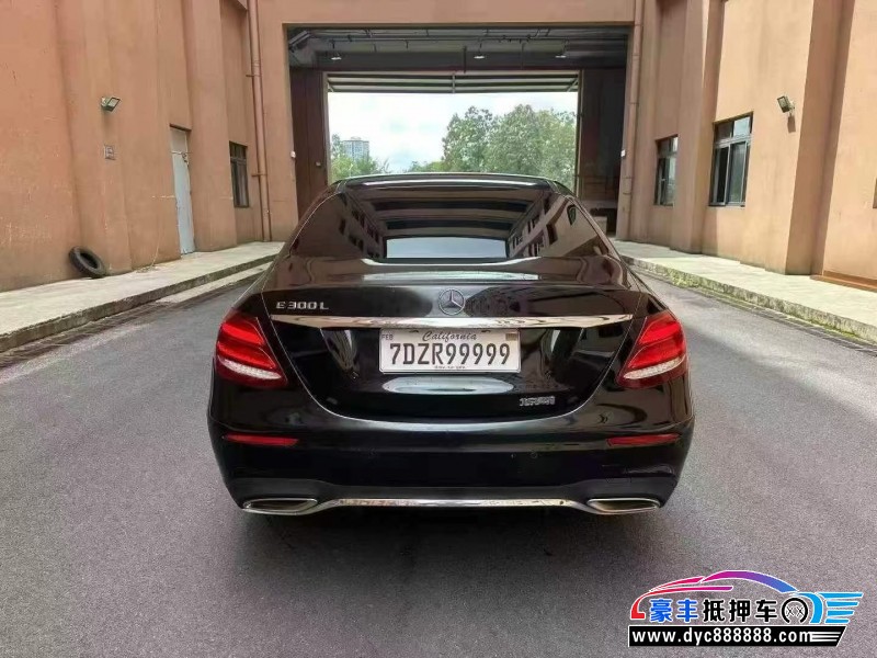 18年奔驰E轿车抵押车出售