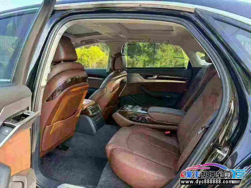 18年奥迪A8L轿车抵押车出售