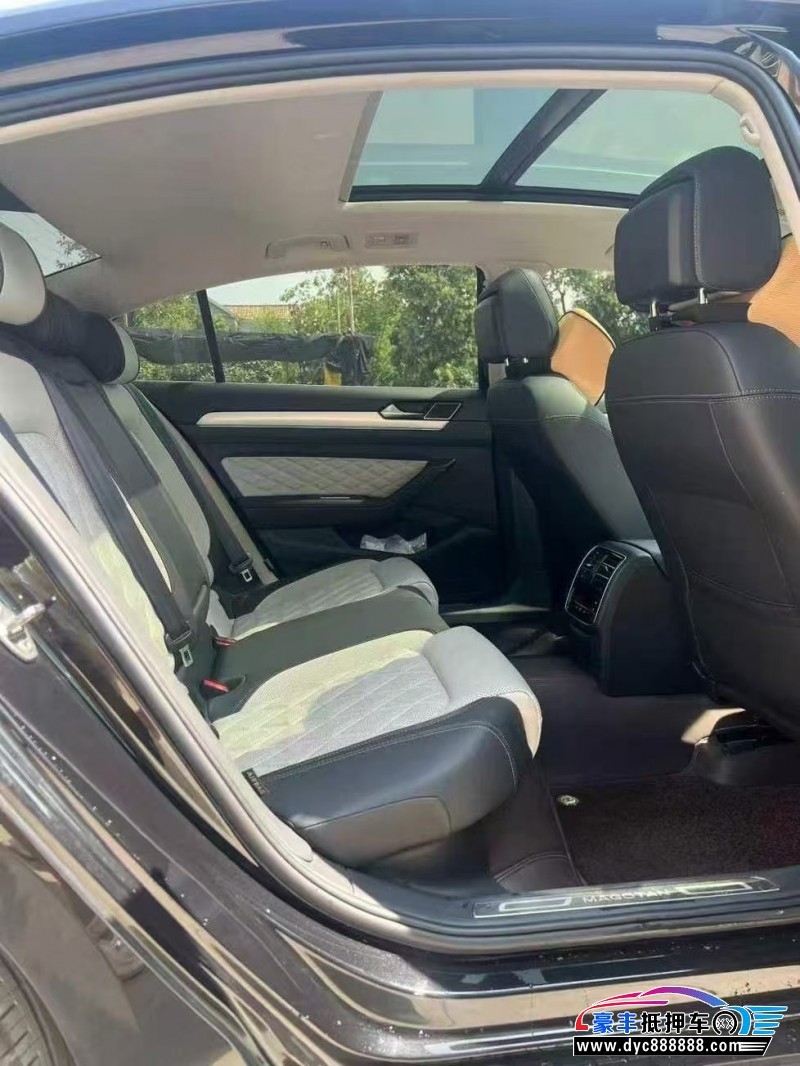 24年大众迈腾轿车抵押车出售