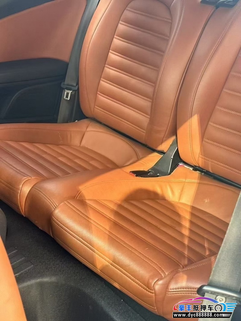 14年大众尚酷轿车抵押车出售