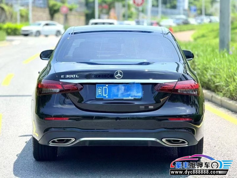 23年奔驰E轿车抵押车出售