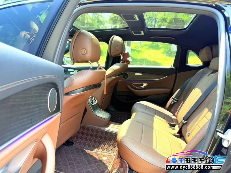 23年奔驰E轿车抵押车出售