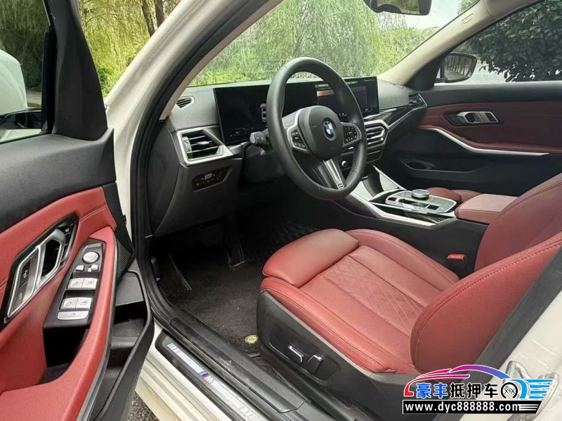 24年宝马3系轿车抵押车出售