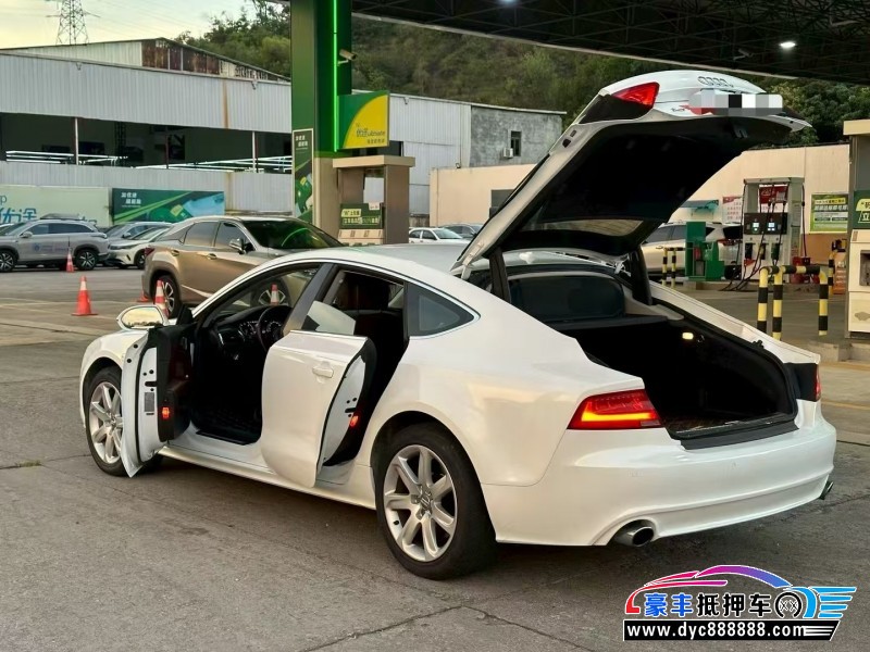 14年奥迪A7轿车抵押车出售