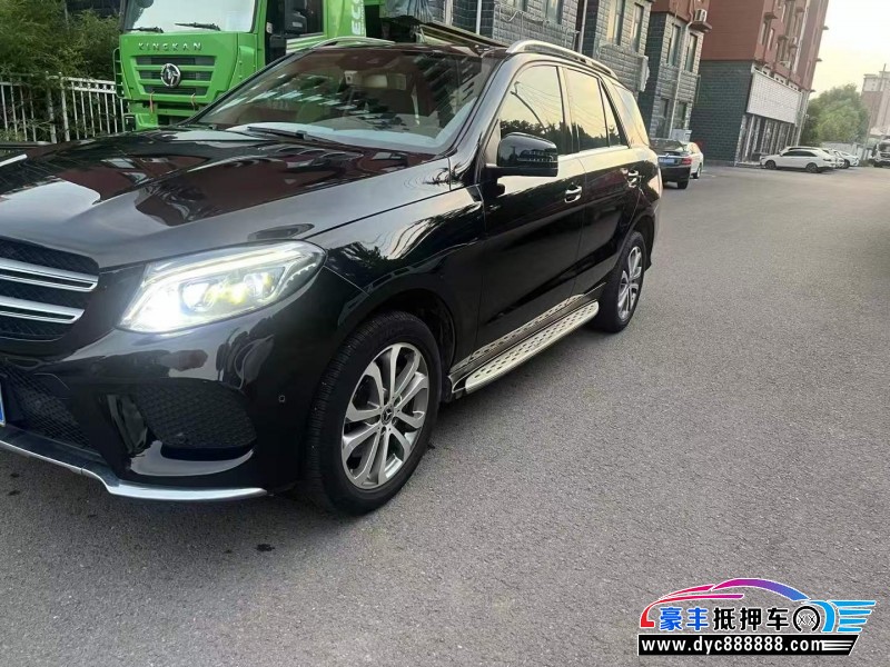 18年奔驰GLE轿车抵押车出售