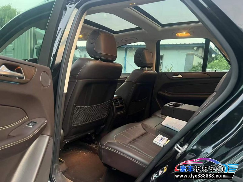 18年奔驰GLE轿车抵押车出售