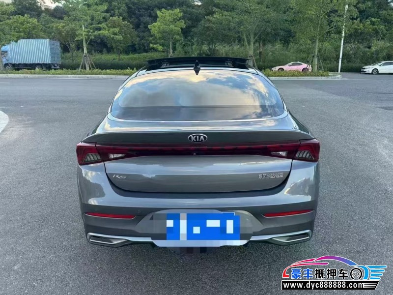 21年起亚K5轿车抵押车出售
