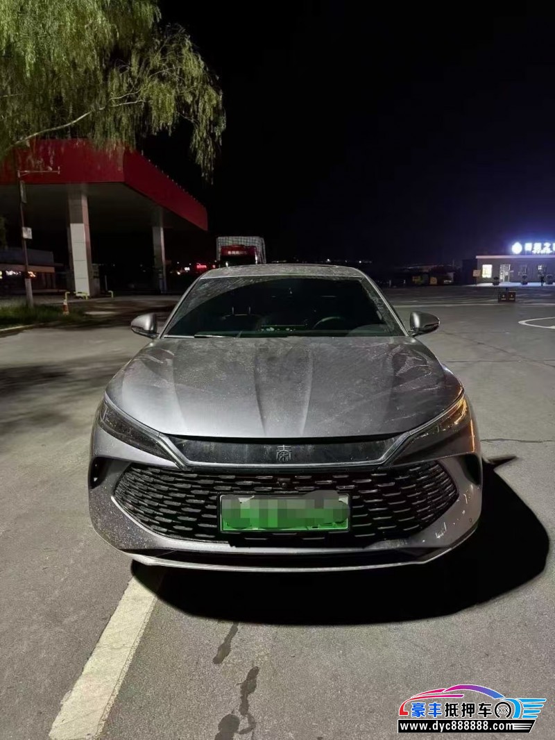 25年比亚迪秦轿车抵押车出售