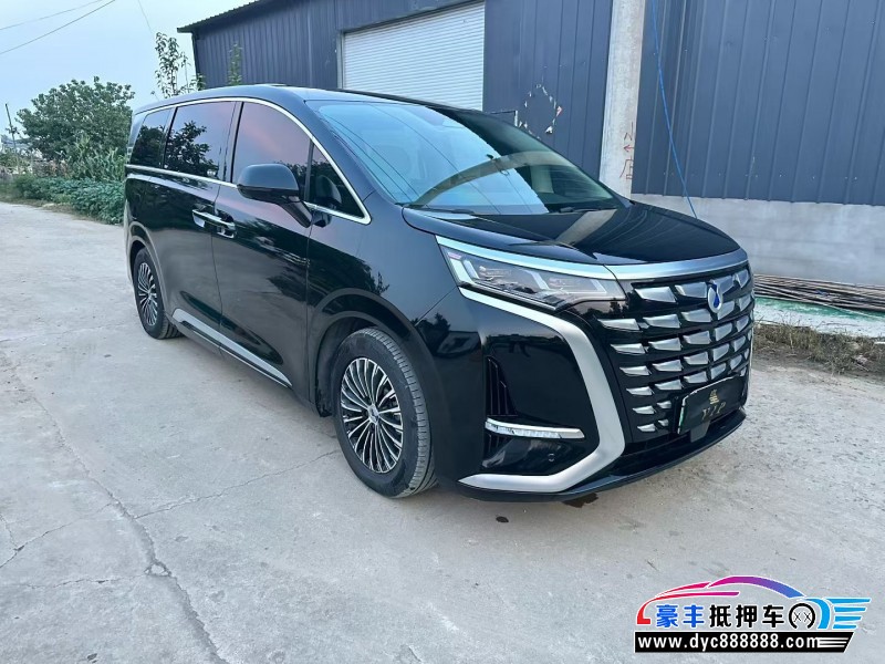 24年腾势D9MPV抵押车出售