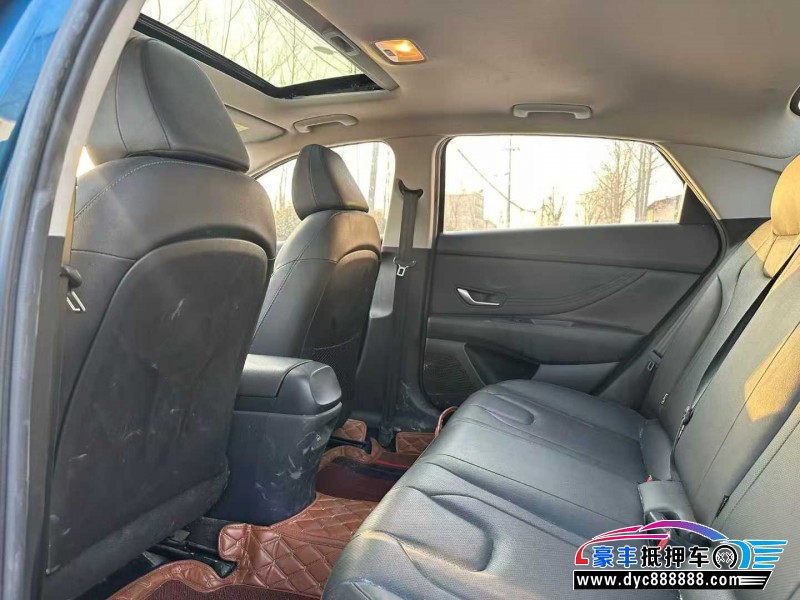 21年现代伊兰特轿车抵押车出售