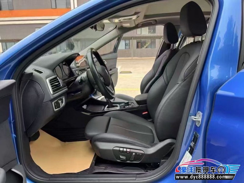 18年宝马1系轿车抵押车出售