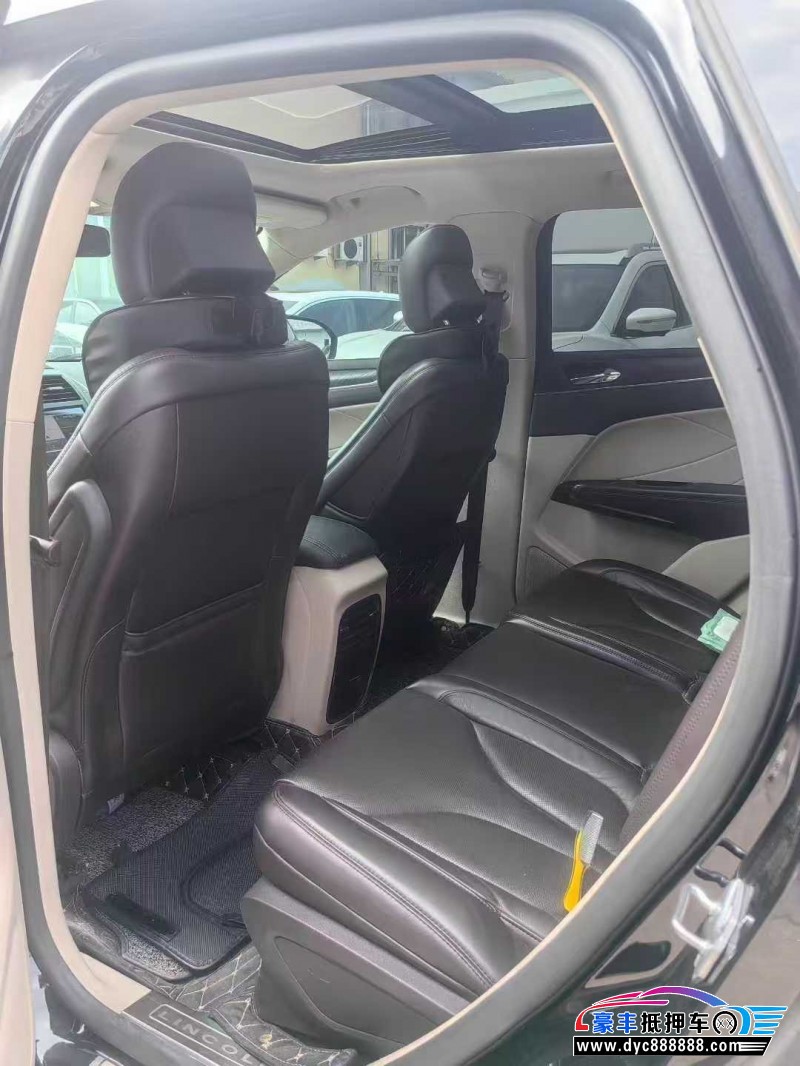 18年林肯MKC轿车抵押车出售