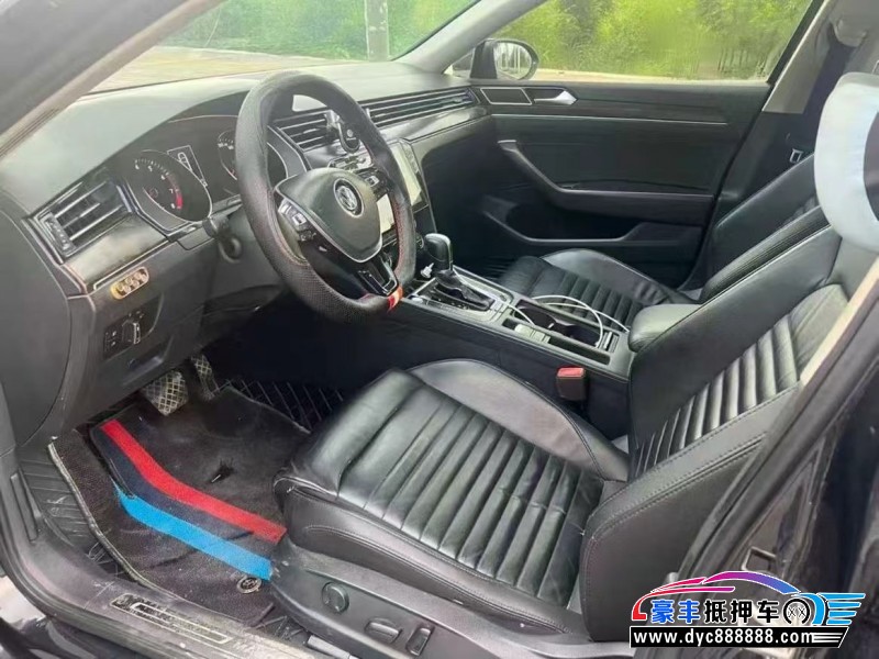 18年大众迈腾轿车抵押车出售