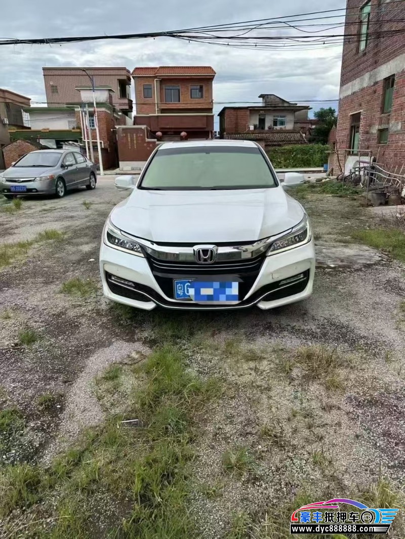 16年本田雅阁轿车抵押车出售