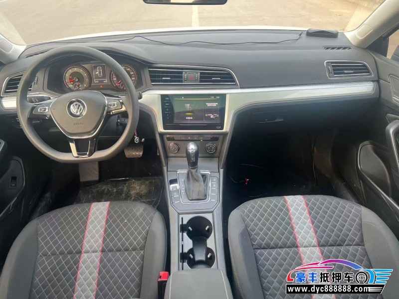 22年大众凌渡轿车抵押车出售