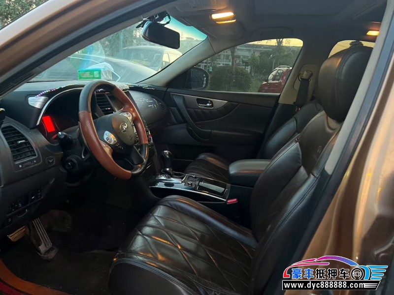 12年英菲尼迪FX35轿车抵押车出售