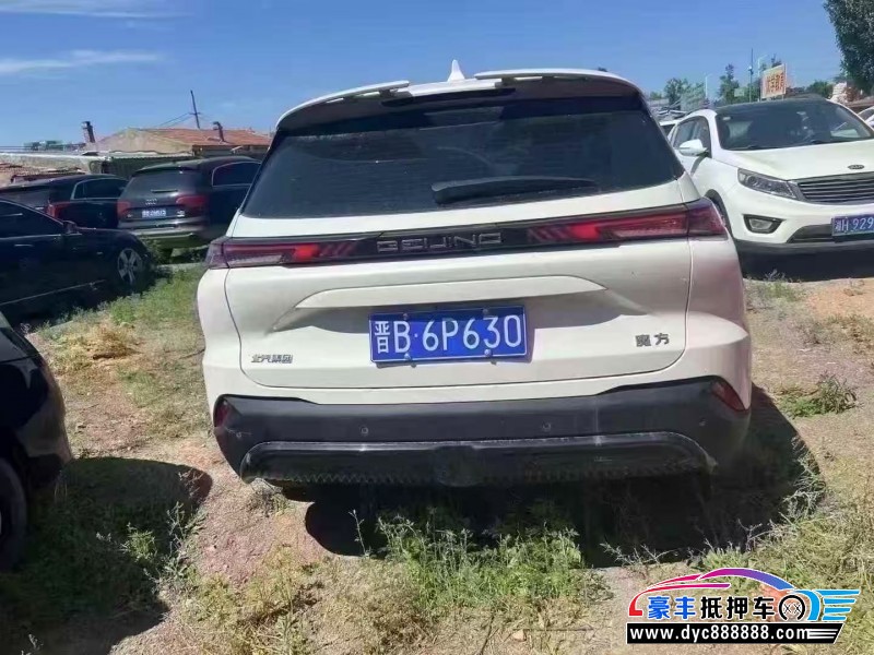 23年北汽制造魔方轿车抵押车出售