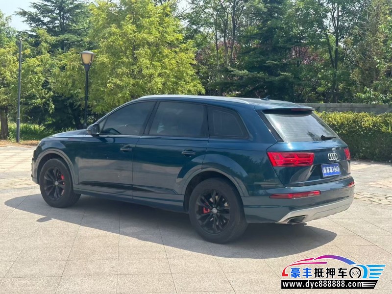 18年奥迪Q7轿车抵押车出售