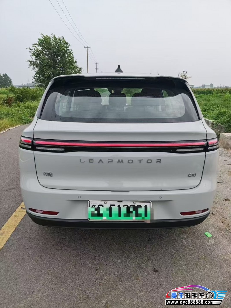 25年零跑C10轿车抵押车出售