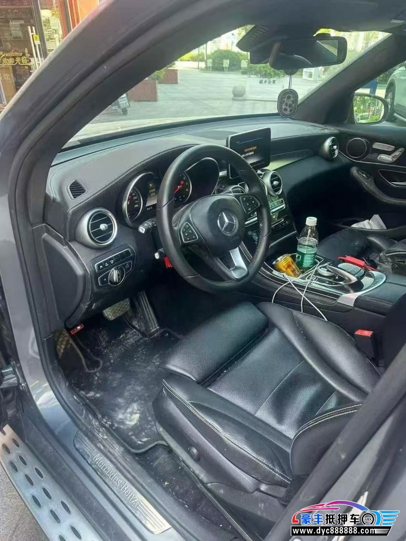 16年奔驰GLC轿车抵押车出售