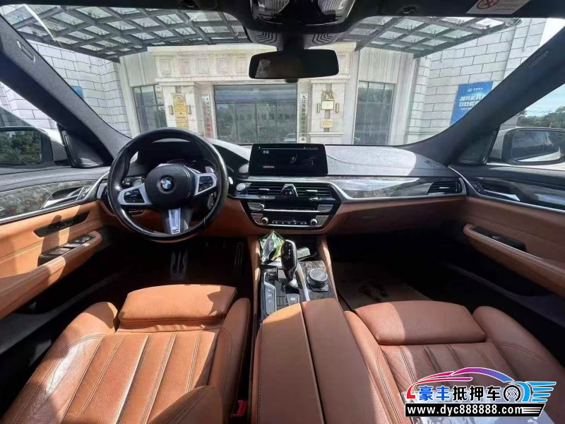 20年宝马6系轿车抵押车出售