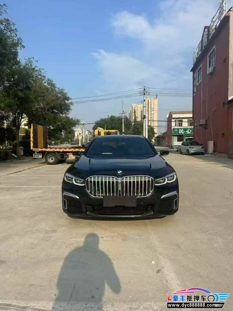 21年宝马7系轿车抵押车出售