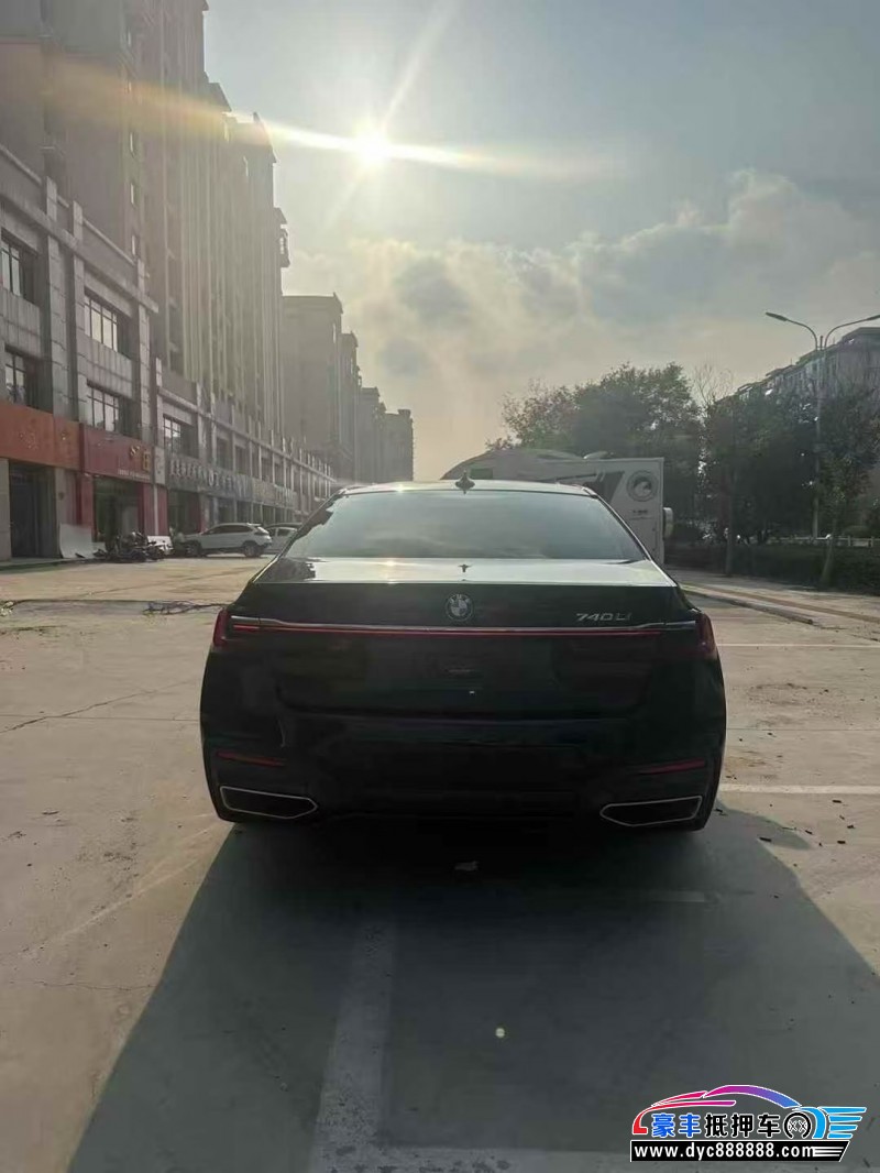 21年宝马7系轿车抵押车出售