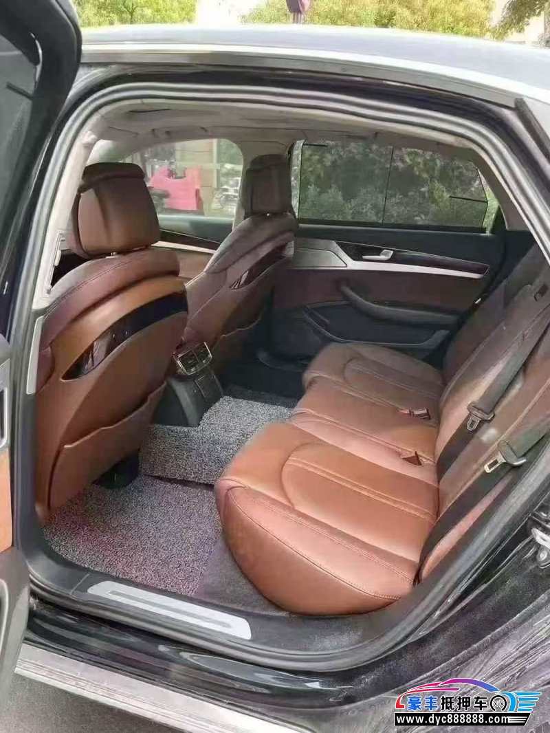 12年奥迪A8L轿车抵押车出售