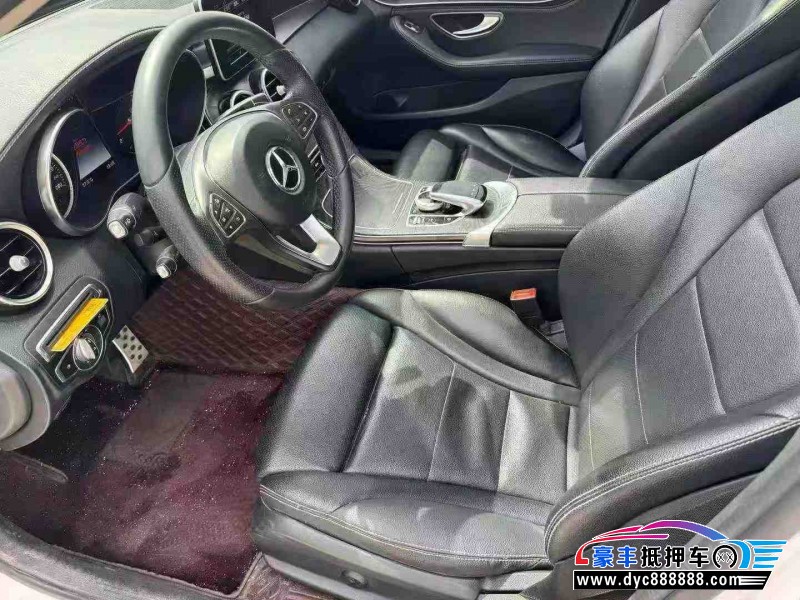 18年奔驰C轿车抵押车出售