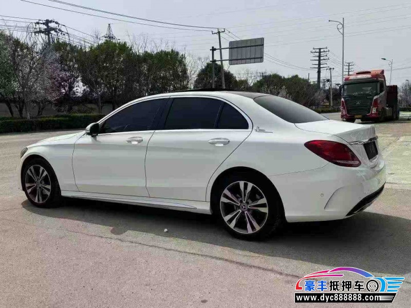 18年奔驰C轿车抵押车出售