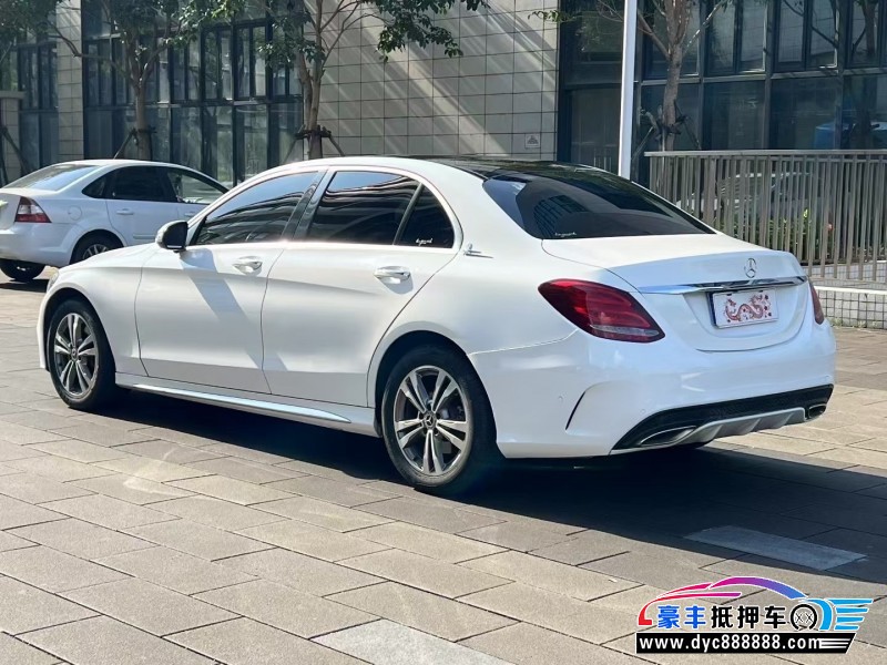 18年奔驰C轿车抵押车出售