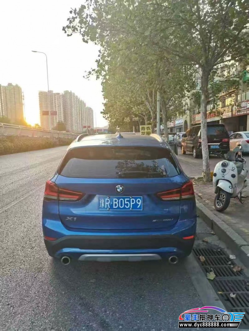 20年宝马X1轿车抵押车出售