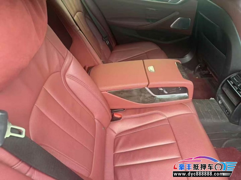 20年宝马5系轿车抵押车出售