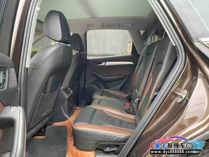 18年奥迪Q5轿车抵押车出售