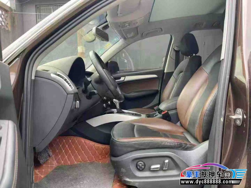 18年奥迪Q5轿车抵押车出售