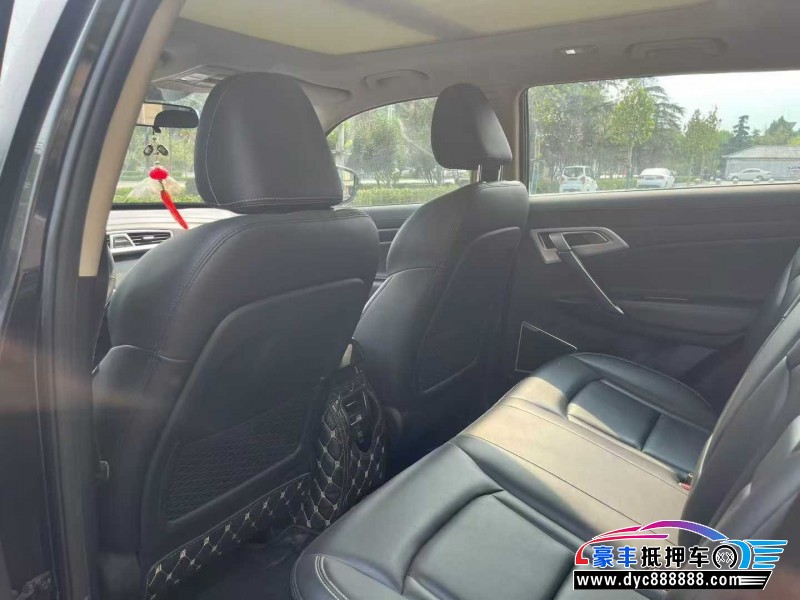 17年吉利博越轿车抵押车出售