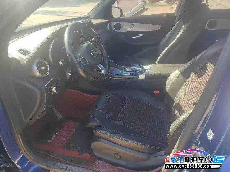 19年奔驰GLC轿车抵押车出售