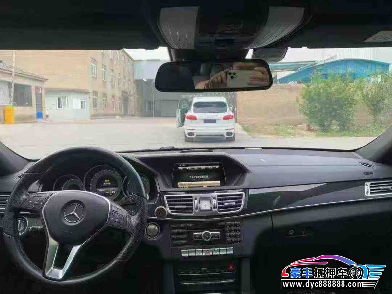 15年奔驰E轿车抵押车出售