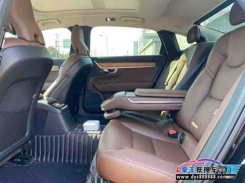 20年沃尔沃S90轿车抵押车出售