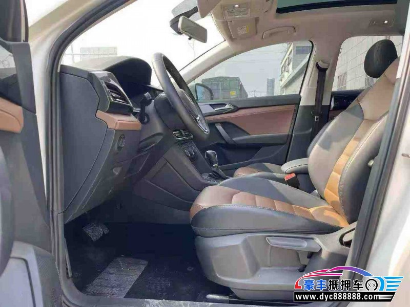 19年大众途岳轿车抵押车出售