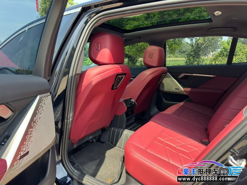 24年宝马5系轿车抵押车出售