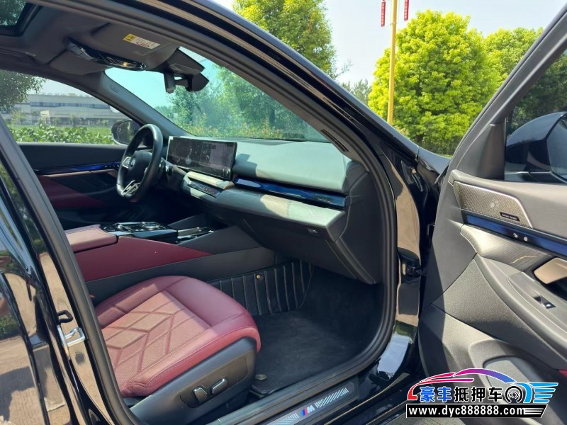 24年宝马5系轿车抵押车出售