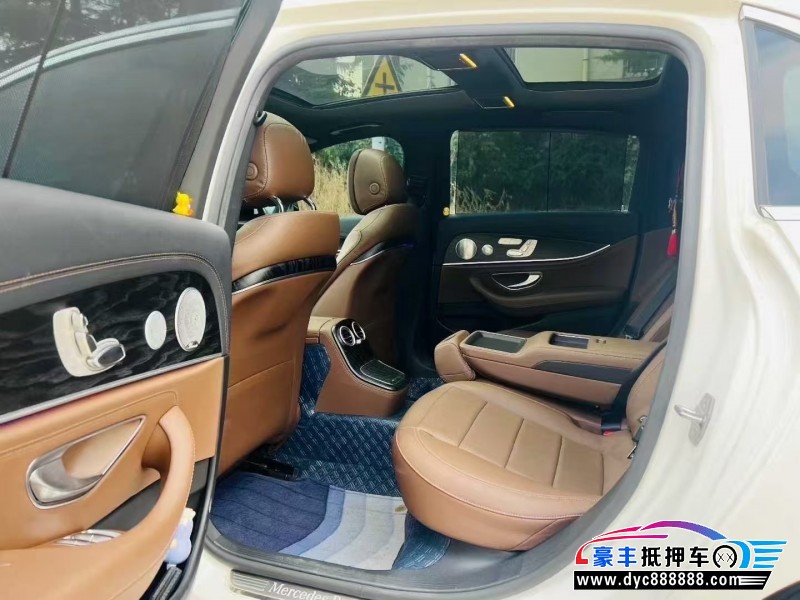 20年奔驰E轿车抵押车出售