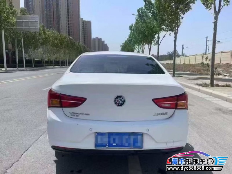 18年别克威朗轿车抵押车出售