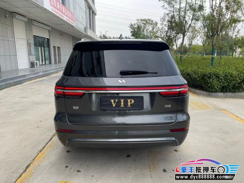 21年理想ONE轿车抵押车出售